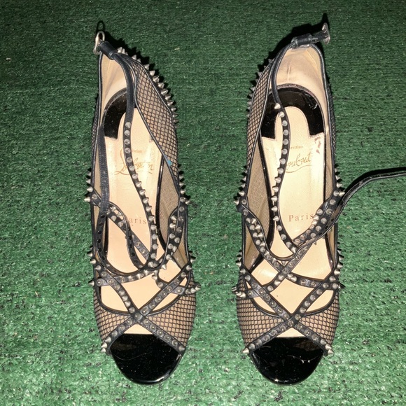 Spikes - Picture 1 of 4